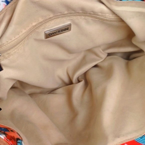 EUC GIANI BERNINI Shoulder Bag - Picture 7 of 10